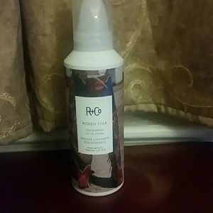 R+Co Rodeo Star Thickening Style Foam